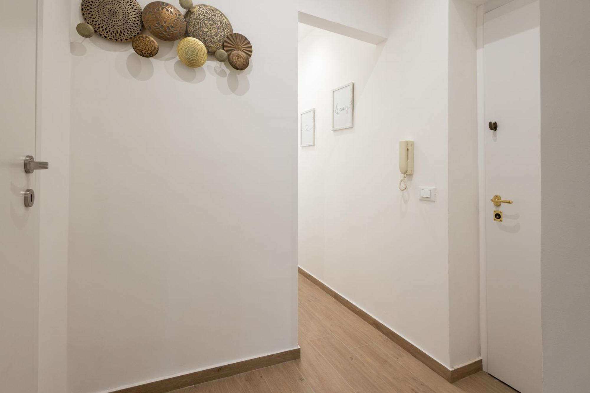 Ludo Holiday House - Charming Con Patio A Due Passi Dalla Cattedrale Palermo Exterior photo