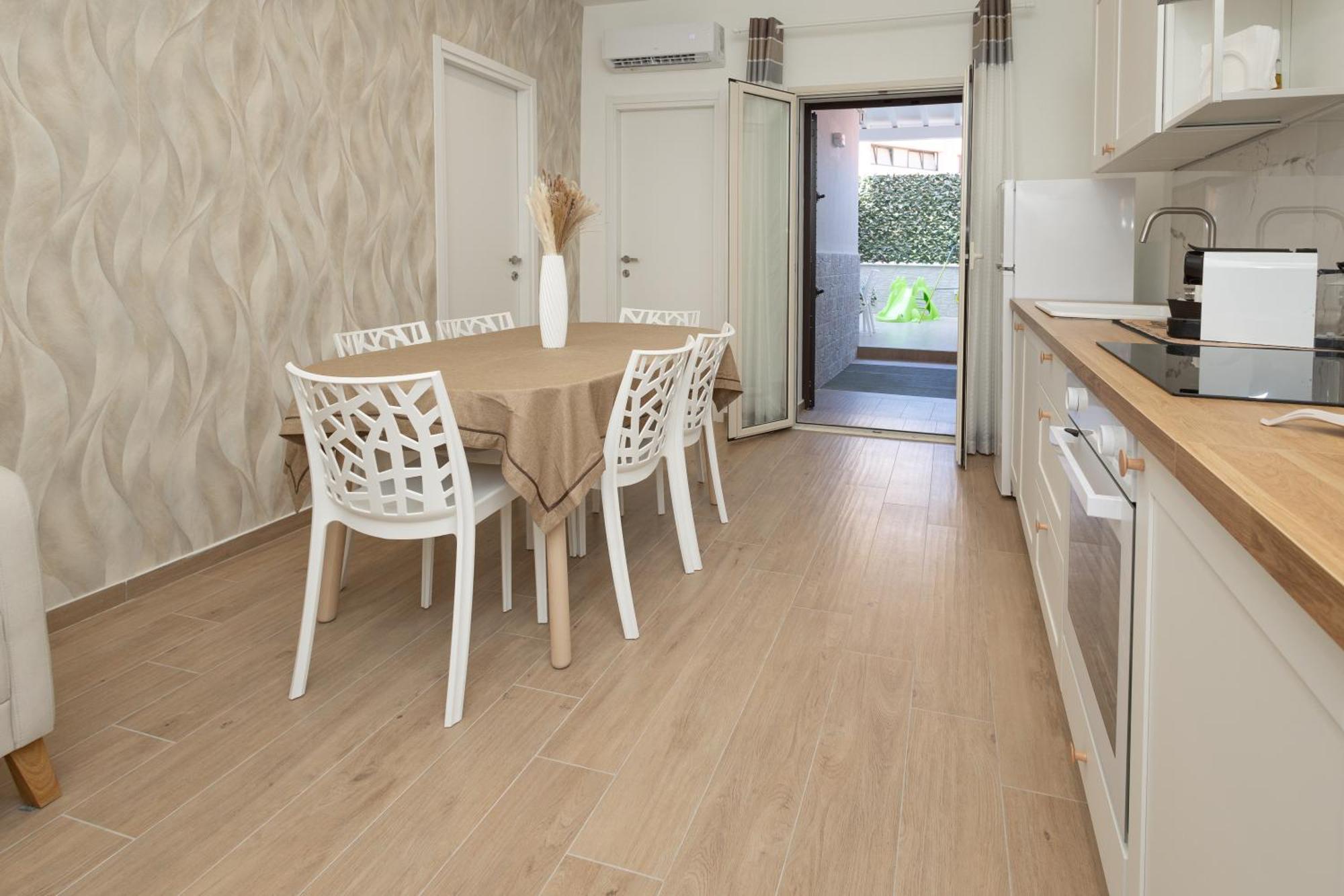 Ludo Holiday House - Charming Con Patio A Due Passi Dalla Cattedrale Palermo Exterior photo